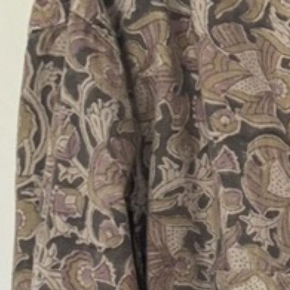 Magnolia Pearl Paisley Floral Tunic with large snaps and buttons Full Sleeves - Picture 4 of 6